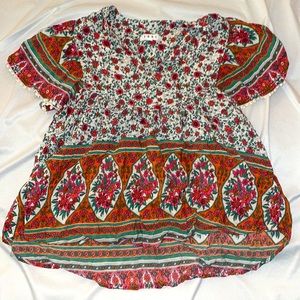 delicate floral top ✨